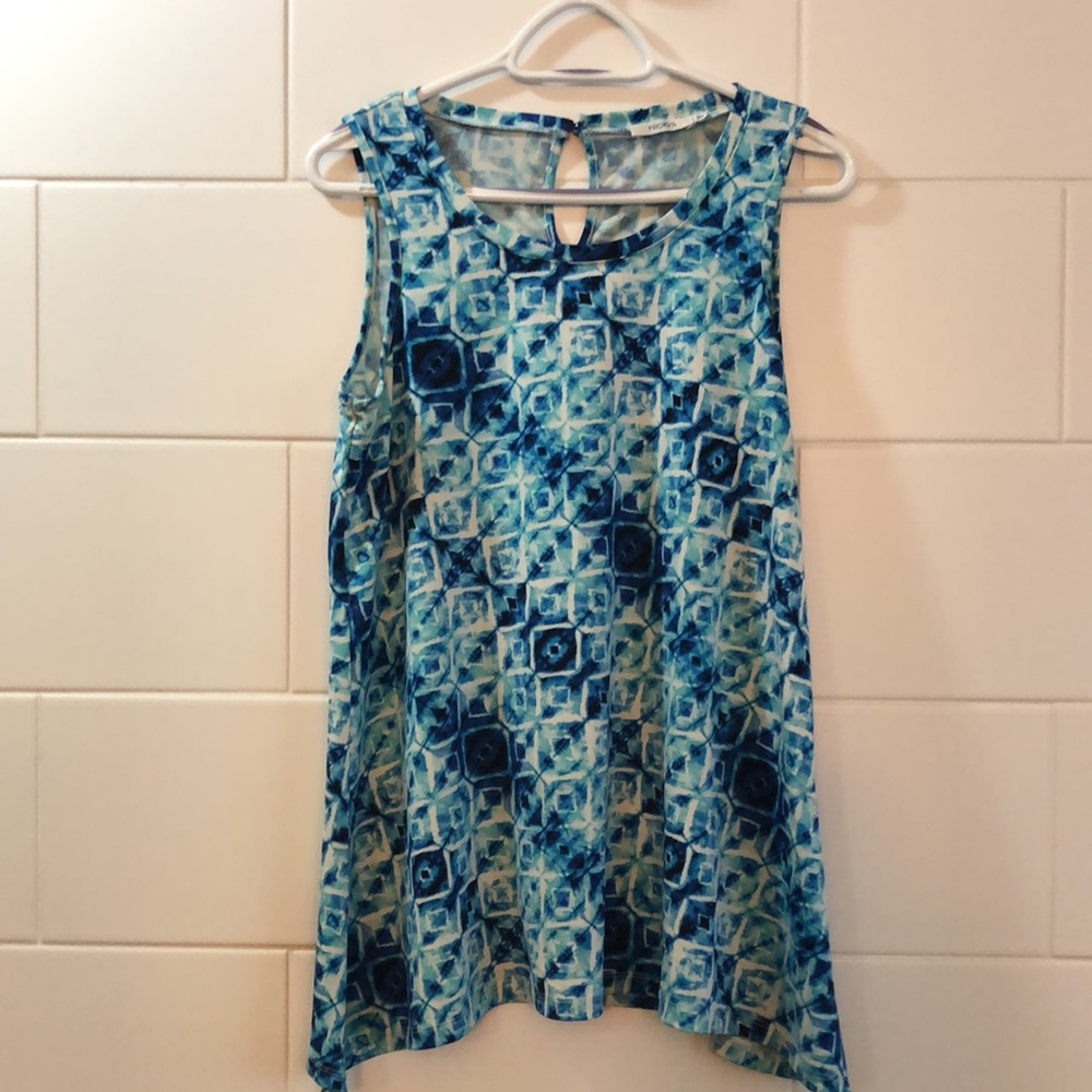 Rickis sleeveless top size medium